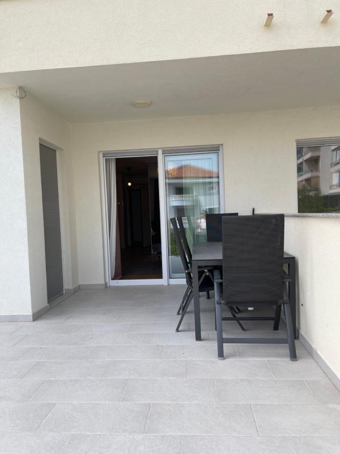 Apartment Leon Makarska Exterior photo